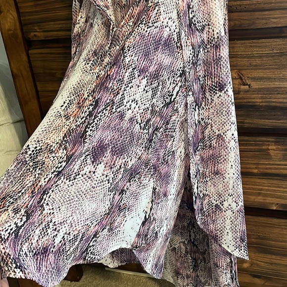 Jennifer Lopez blouse - Picture 4 of 4